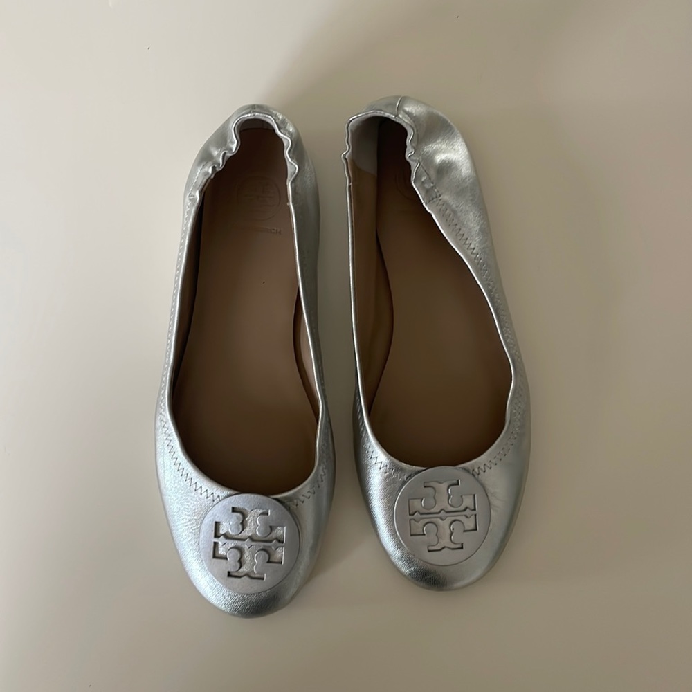 Tory Burch Metallic Silver Flats size 8